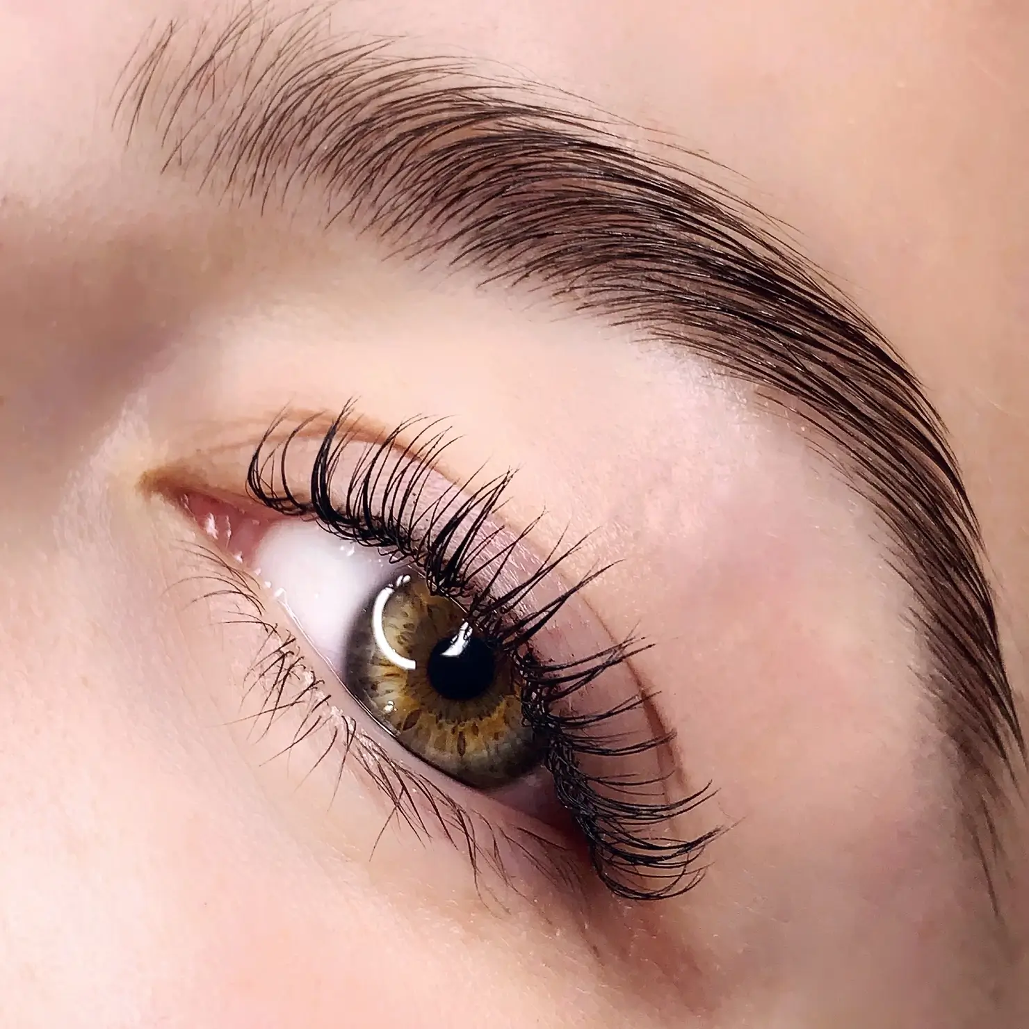 What are the Benefits of EyeLash Lift? - 1f5f29 07e48cc845cb4feb8c5769aa72ce3780mv2 6