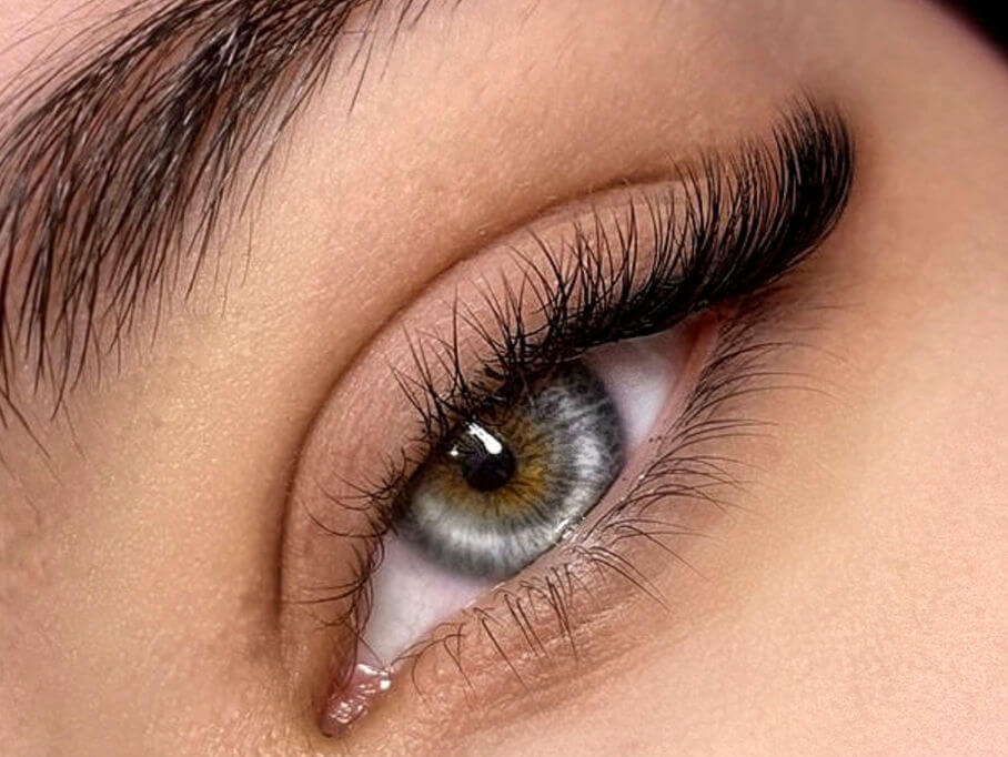 5 Myths About Eyelash Extensions - 1f5f29 f00c4890cbd647c1964e96016706a6dbmv2 21